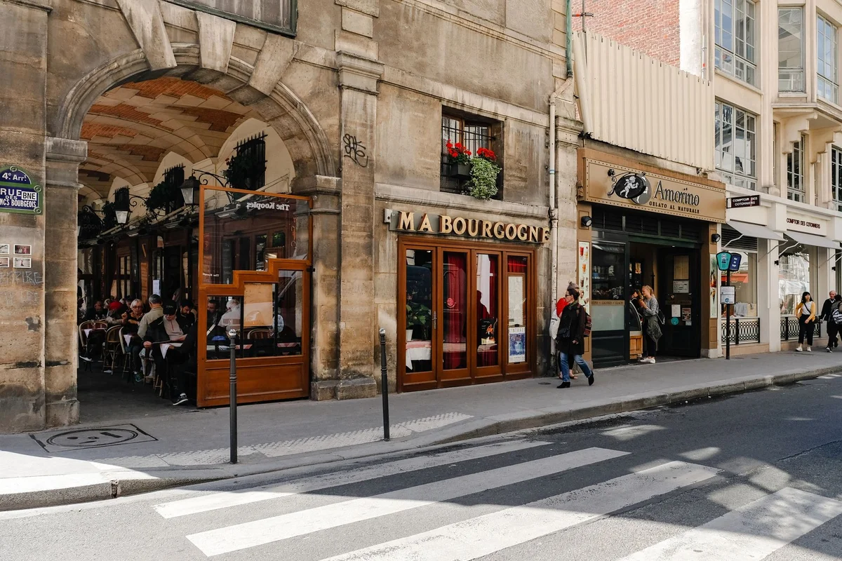 Marché d'Aligre feature