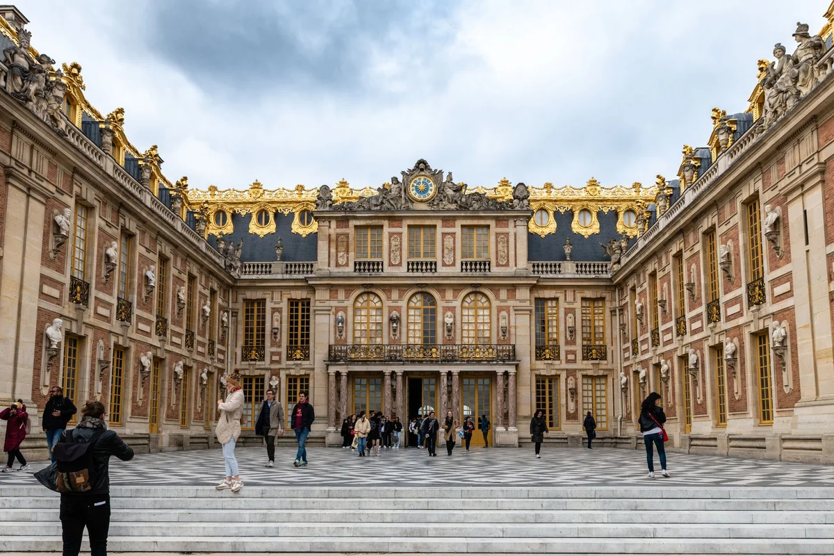 Palais Lascaris feature