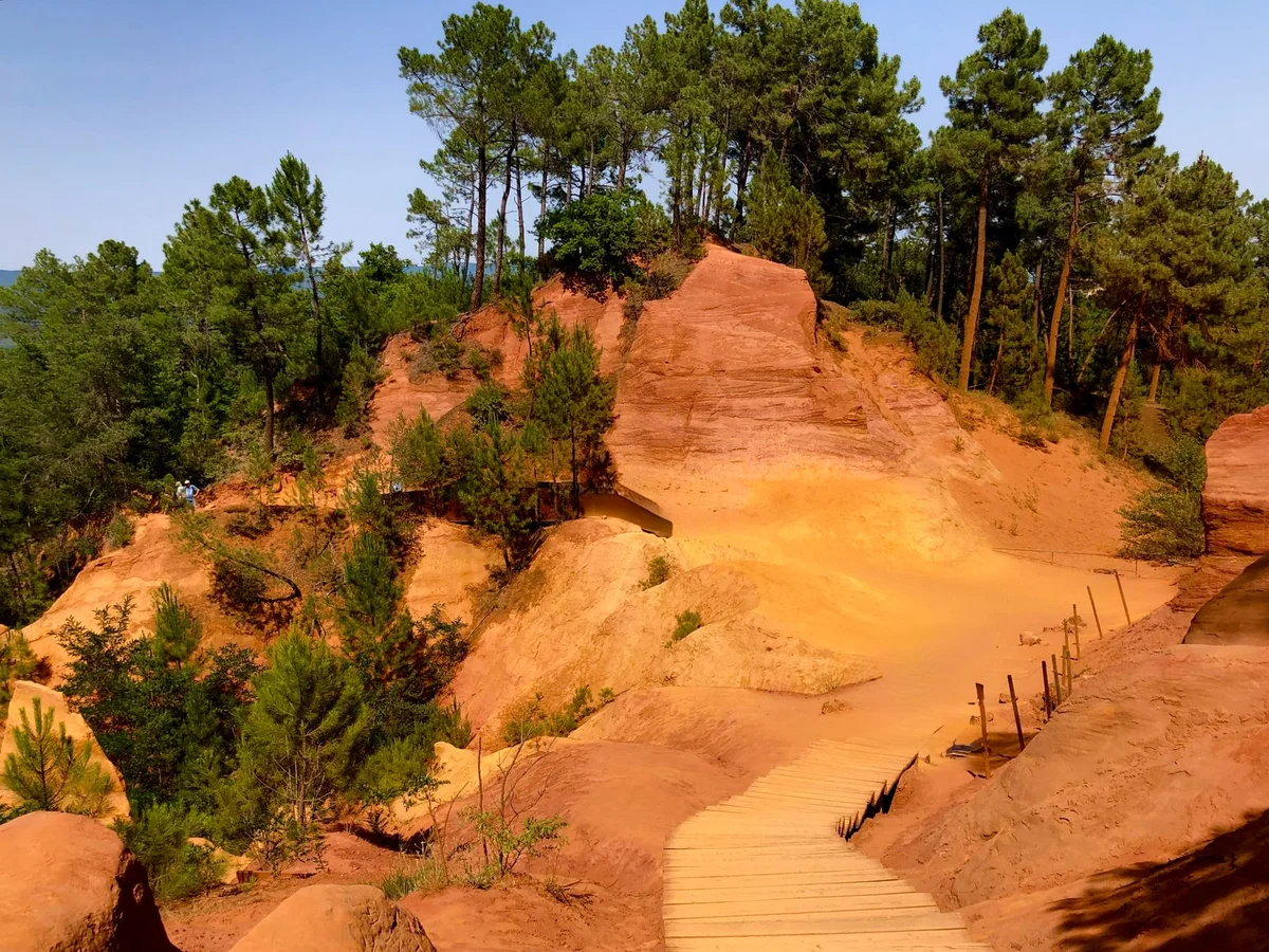 Roussillon Ochre Trail view 2