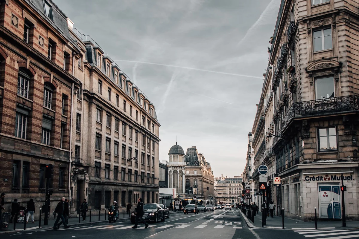 Rue de Belleville view 1
