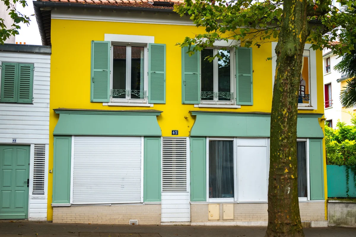 Rue Denoyez feature
