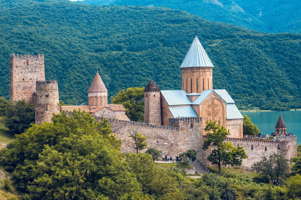Ananuri Fortress view 1