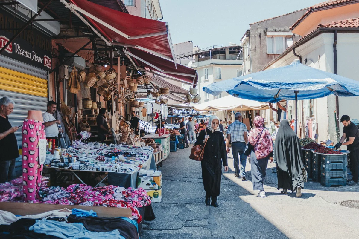 Kutaisi Green Bazaar feature