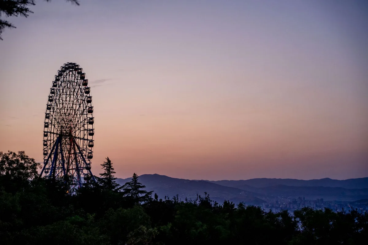 Mtatsminda Park feature