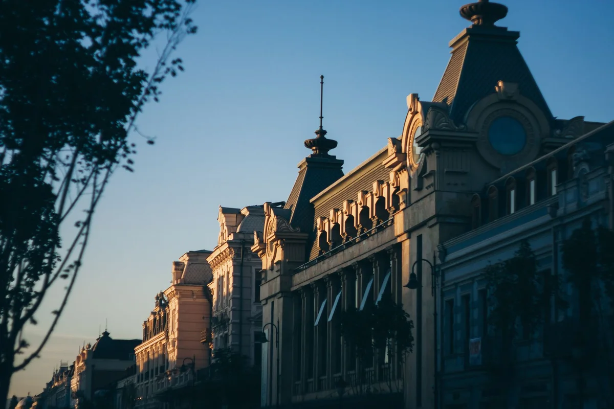 Rustaveli Avenue feature