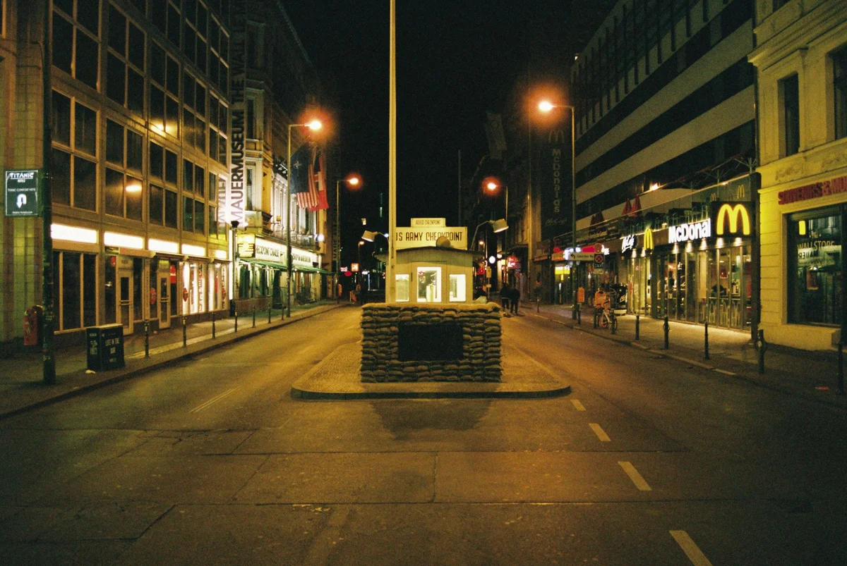 Checkpoint Charlie feature