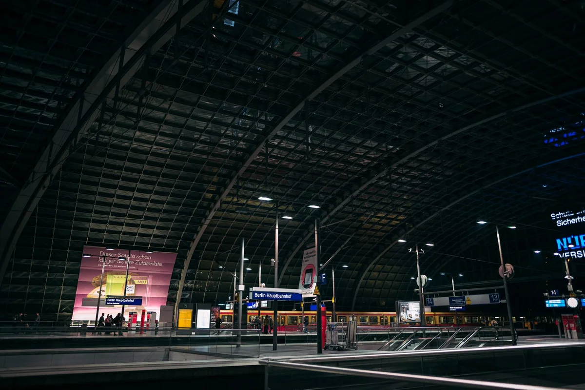 Frankfurt Hauptbahnhof view 2