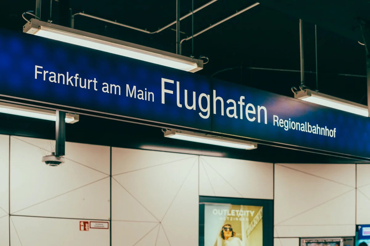 Frankfurt Hauptbahnhof view 1
