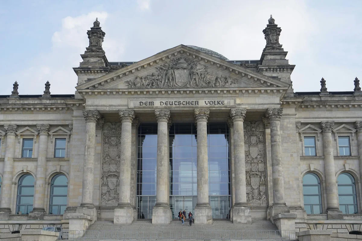 Reichstag feature