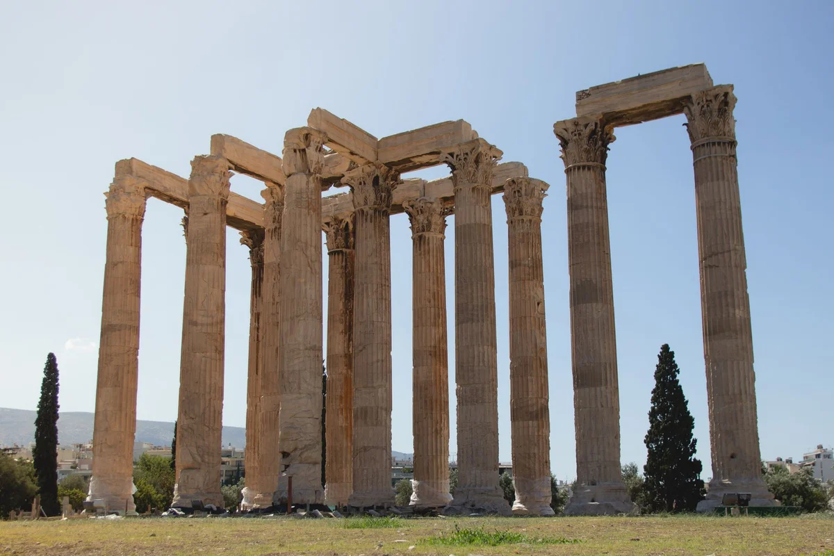 Arch Of Hadrian view 2