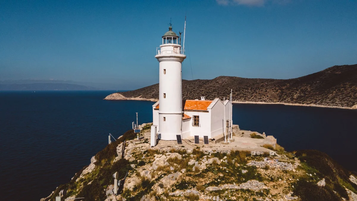 Armenistis Lighthouse feature