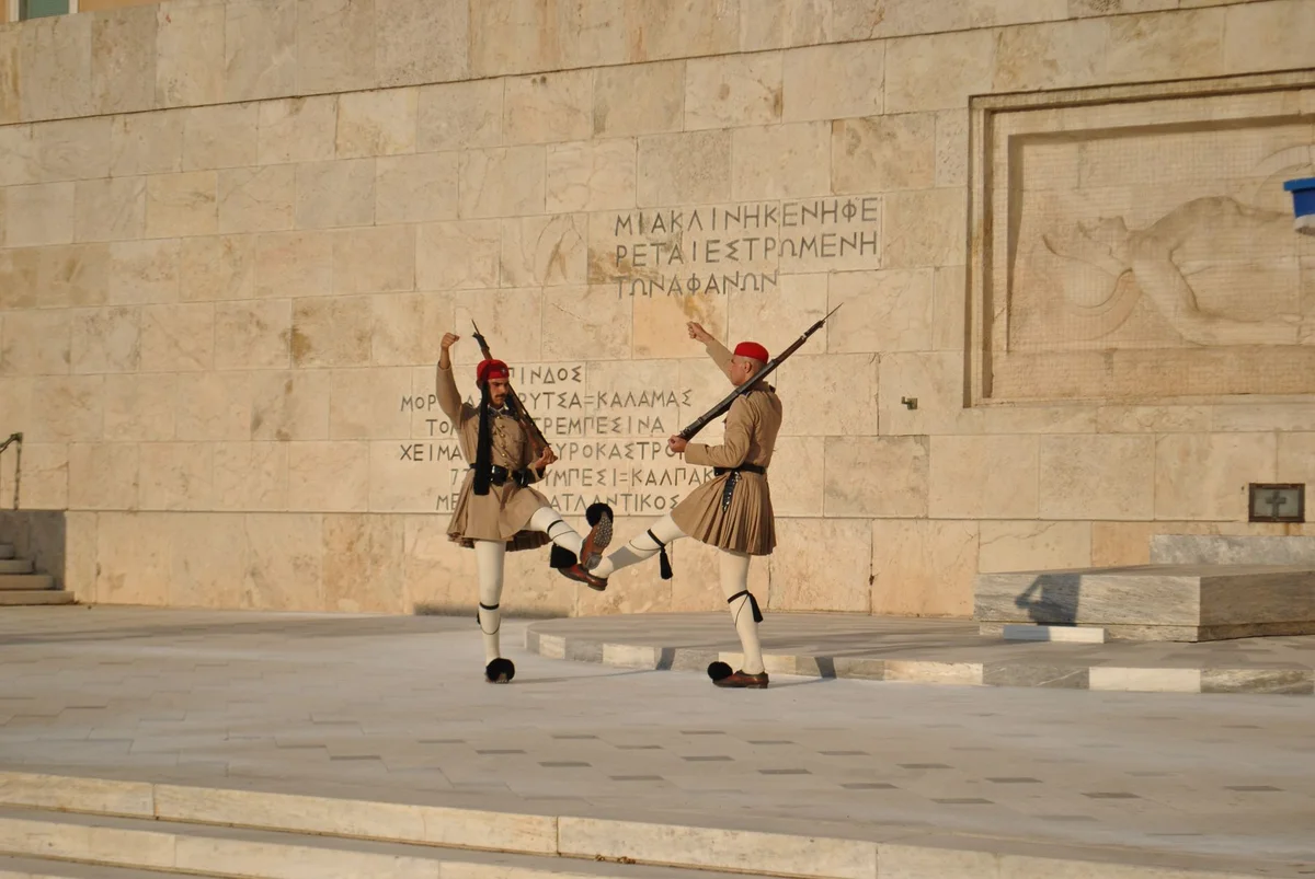 Changing Of The Guard At Syntagma feature