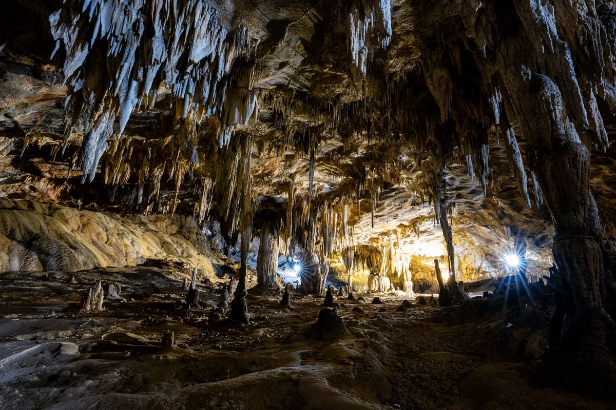 Drogarati Cave feature
