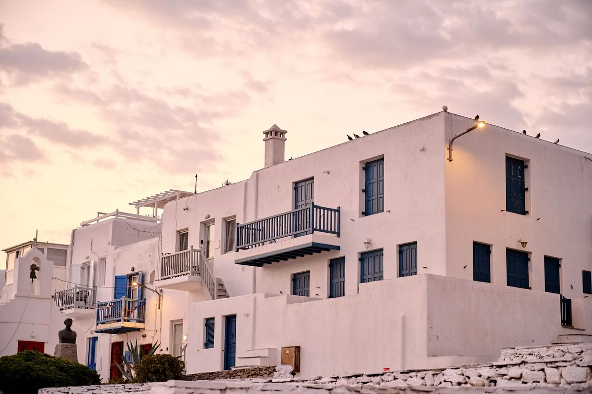 Finikia Village feature