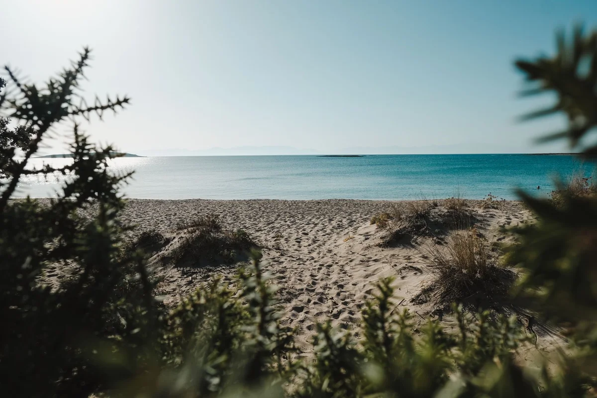Kastraki Beach feature