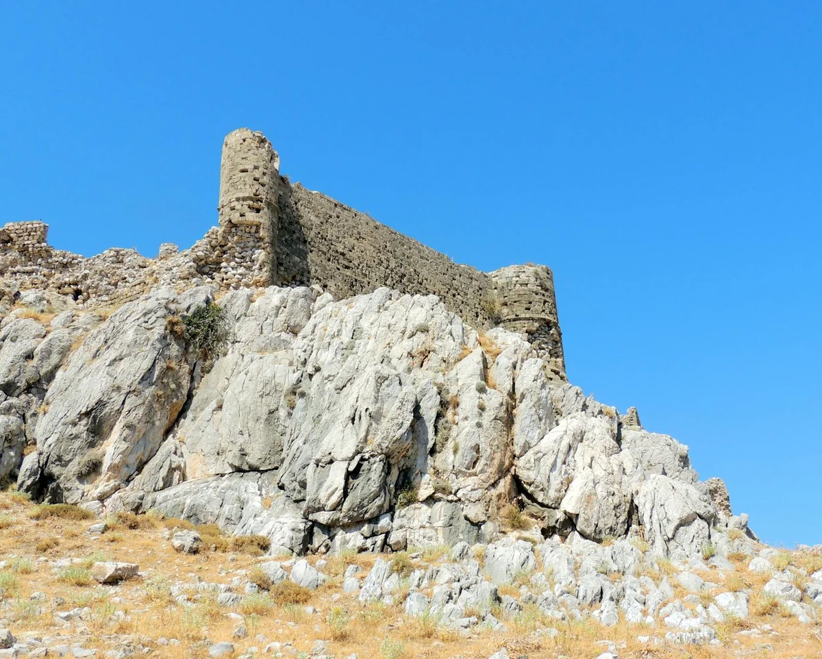 Neratzia Castle view 1