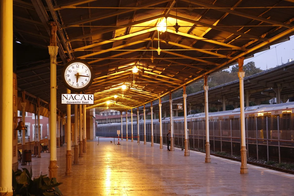 Pécs Railway Station feature