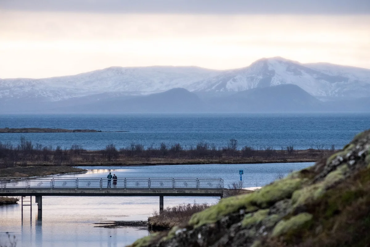 Bridge Between Continents feature