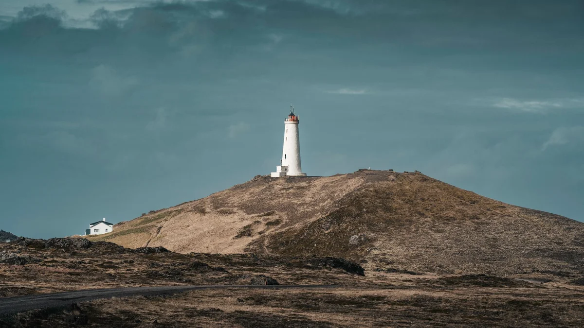 Reykjanes Lighthouse view 2