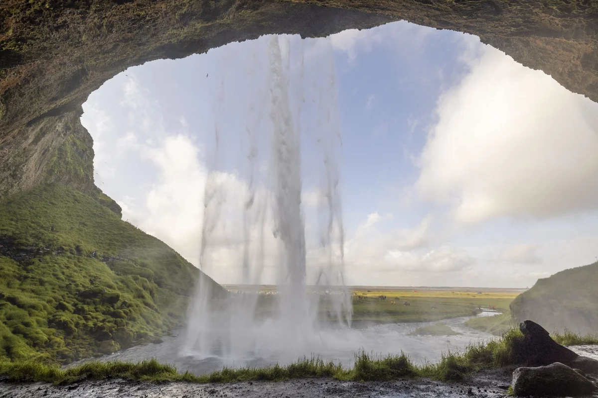 Seljalandsfoss feature