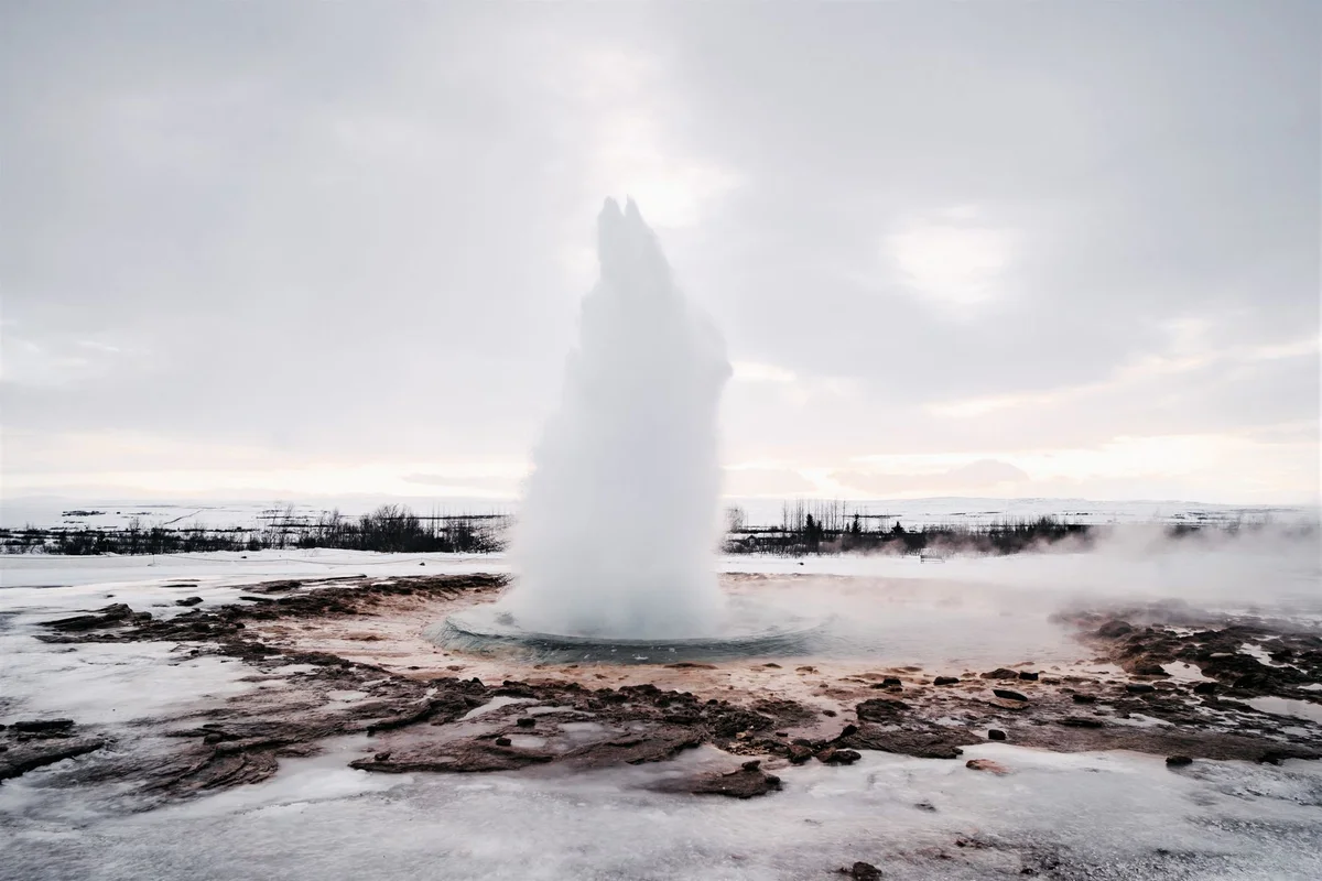 Strokkur view 1