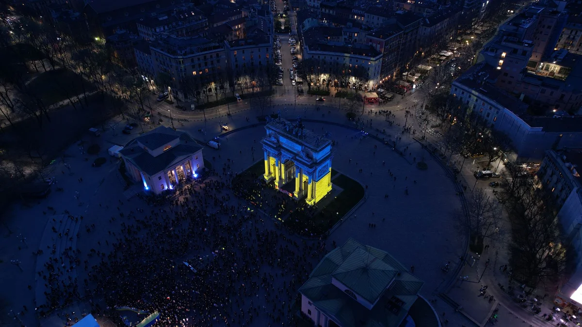 Arco Della Pace view 2