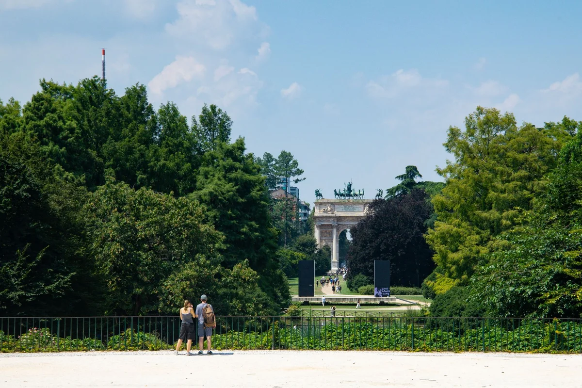 Arco Della Pace feature