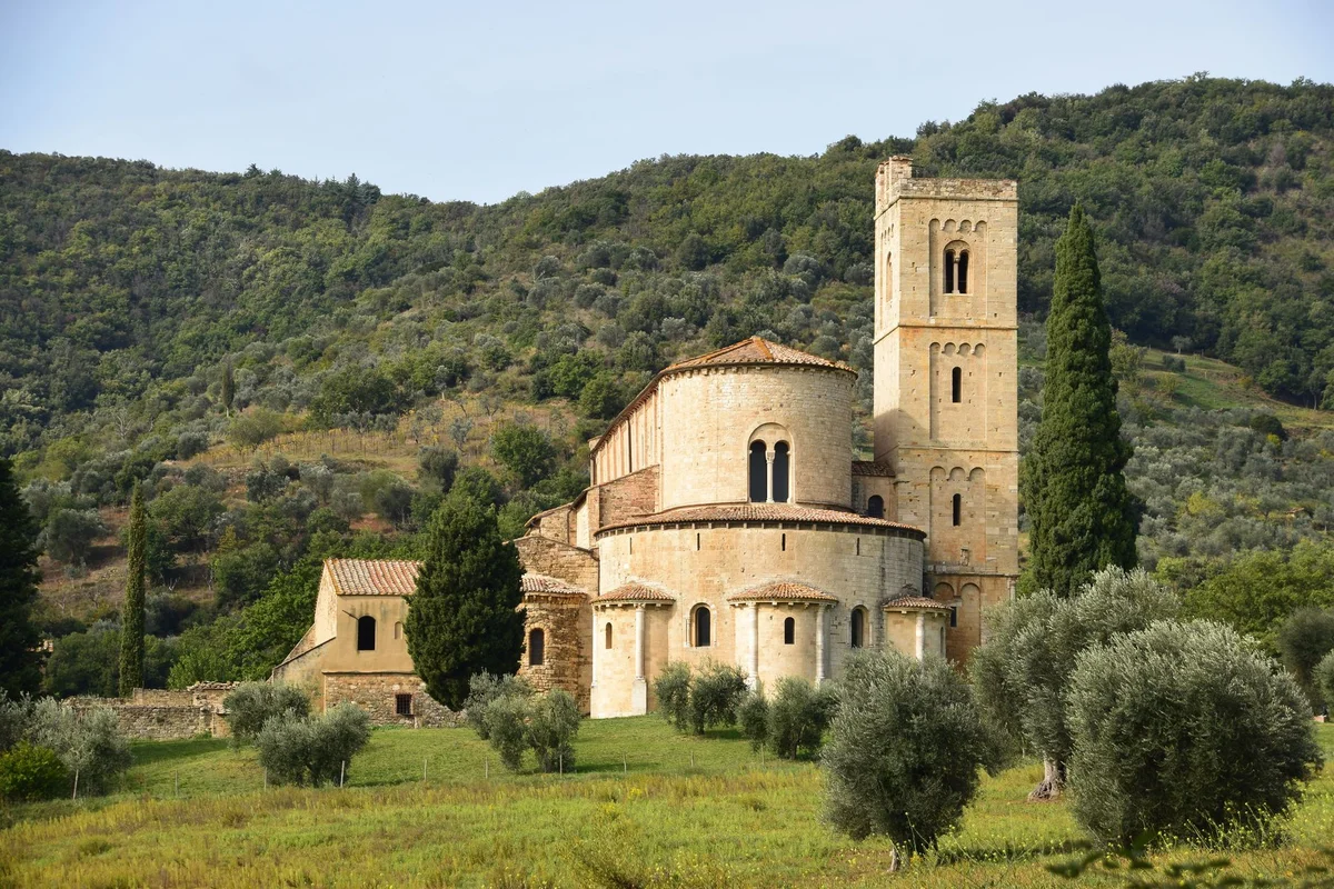 Basilica di San Piero a Grado feature