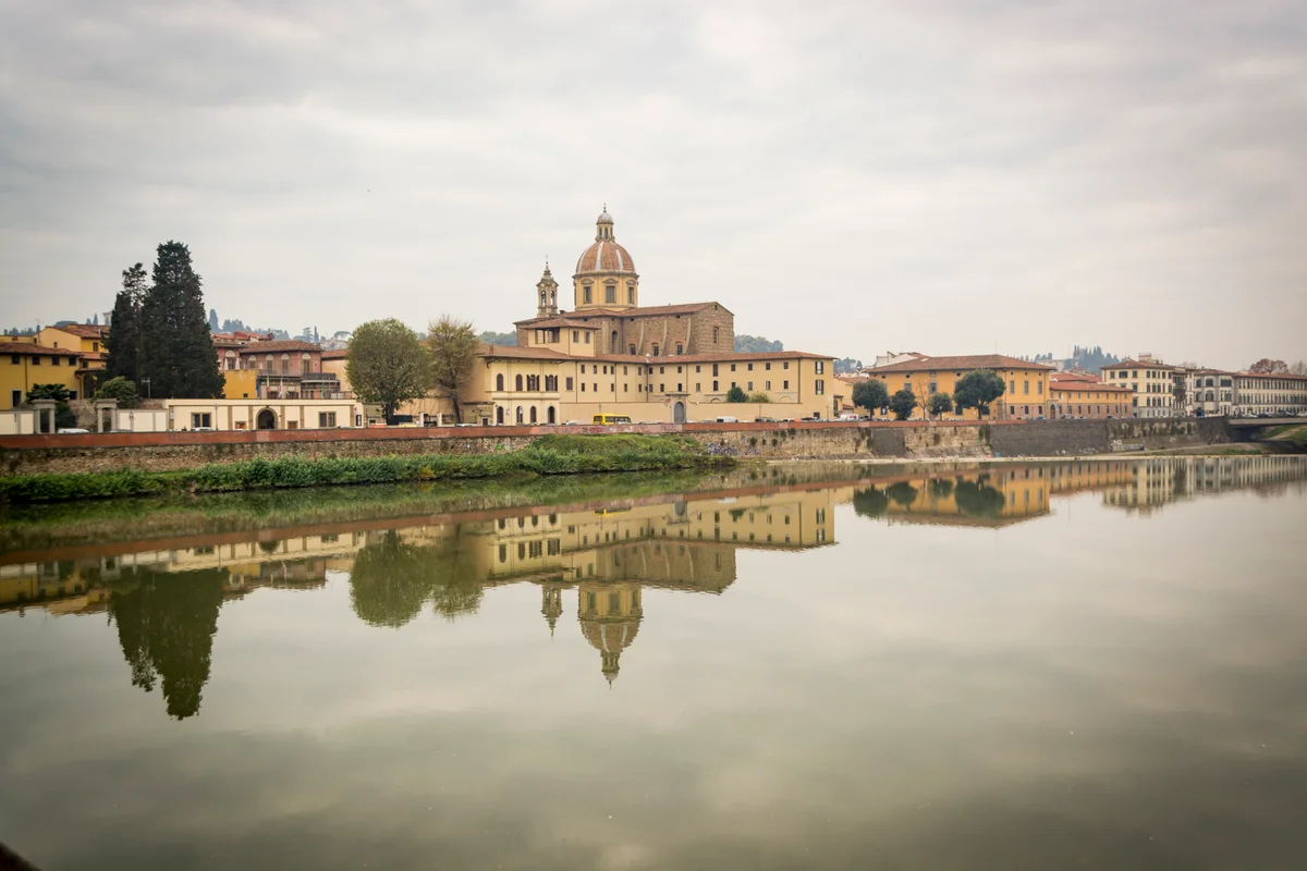 Borgo San Frediano feature