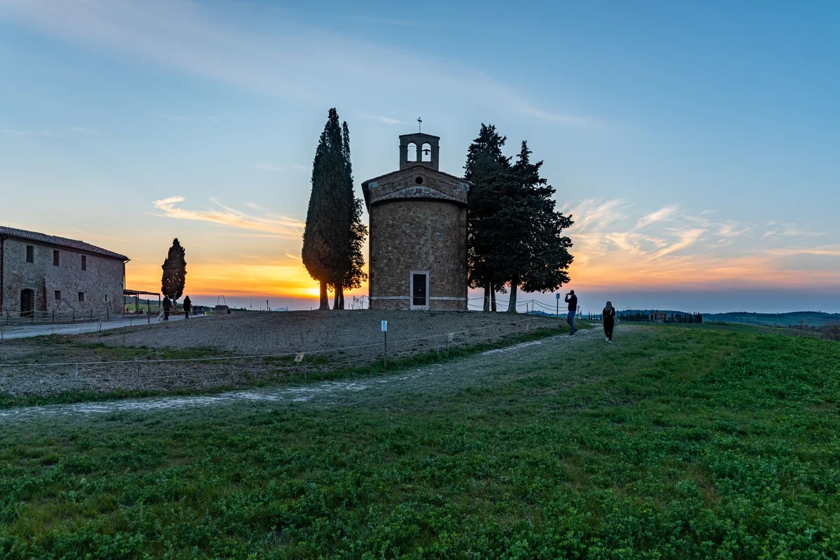 Cappella della Madonna di Vitaleta view 1