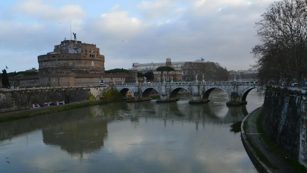 Castel Sant'Angelo feature