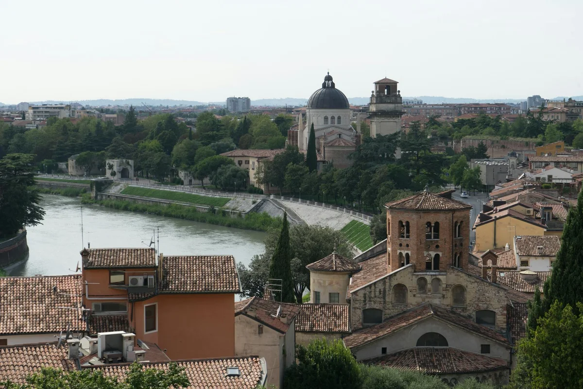 Castelvecchio view 2