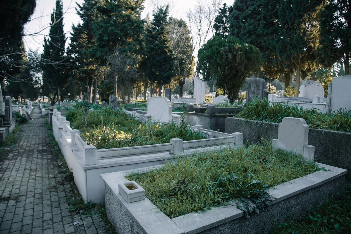 Cimitero Acattolico view 2