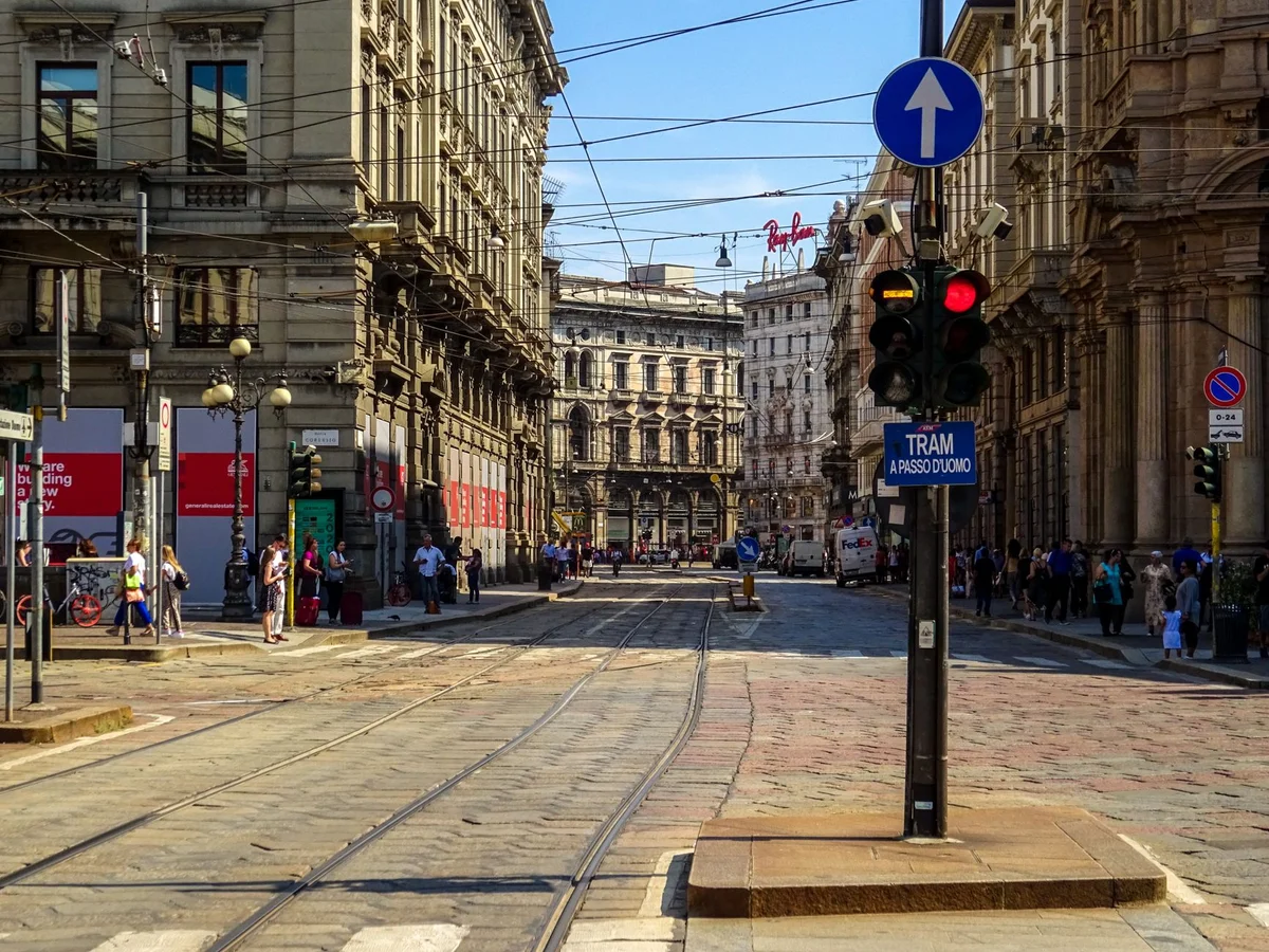 Corso Buenos Aires view 1