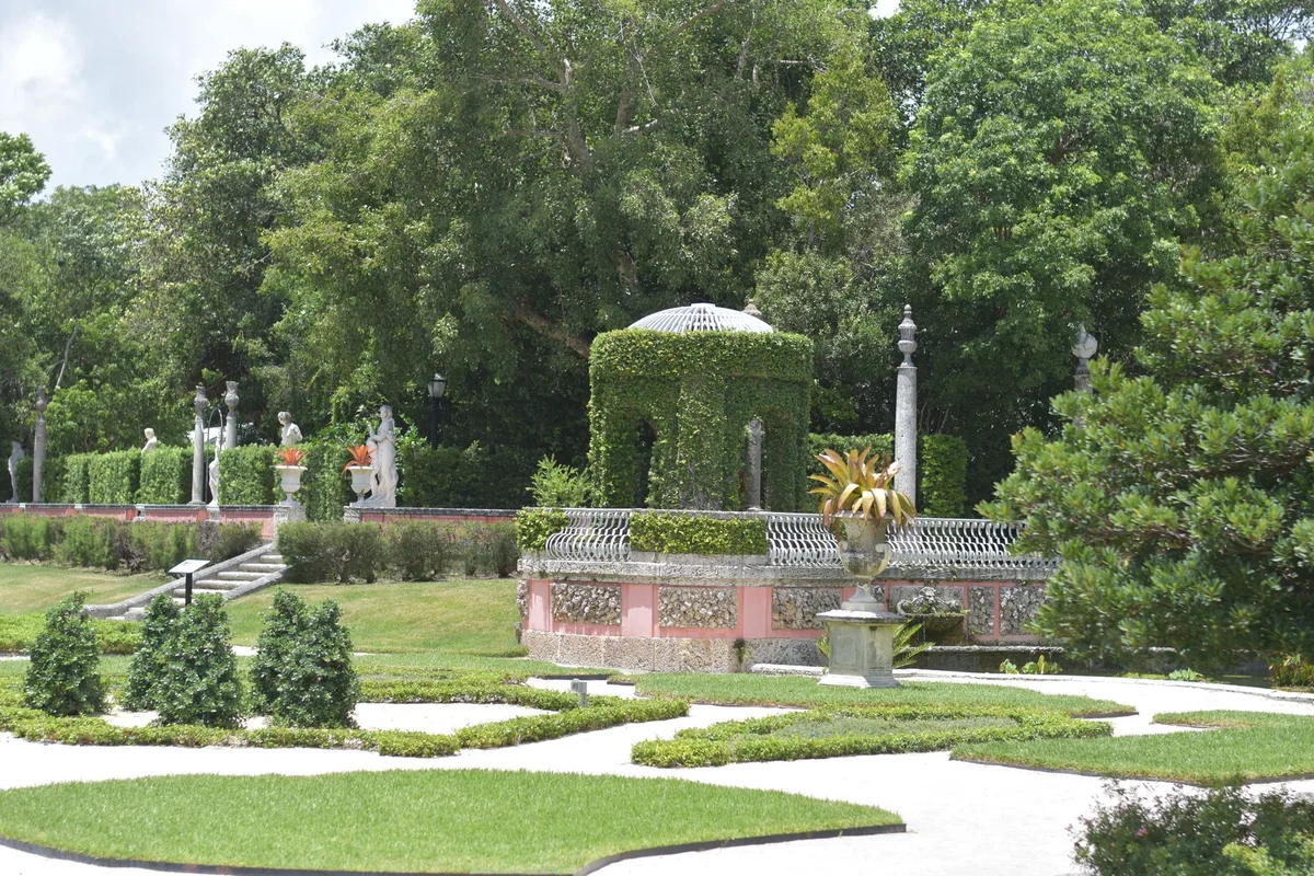 Venaria Palace Gardens view 1