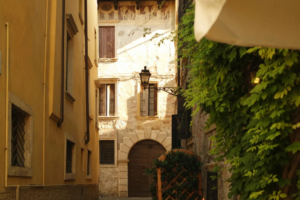 Juliet's House view 1