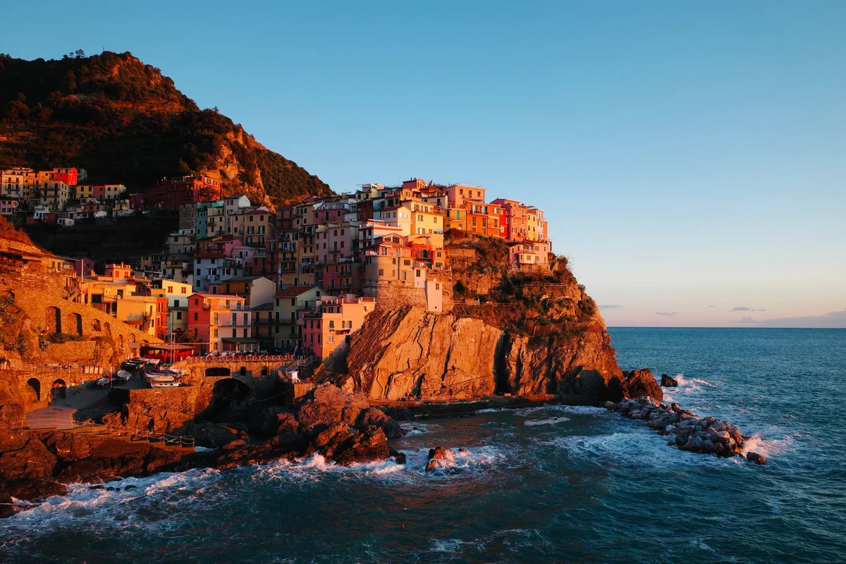 Manarola Village feature