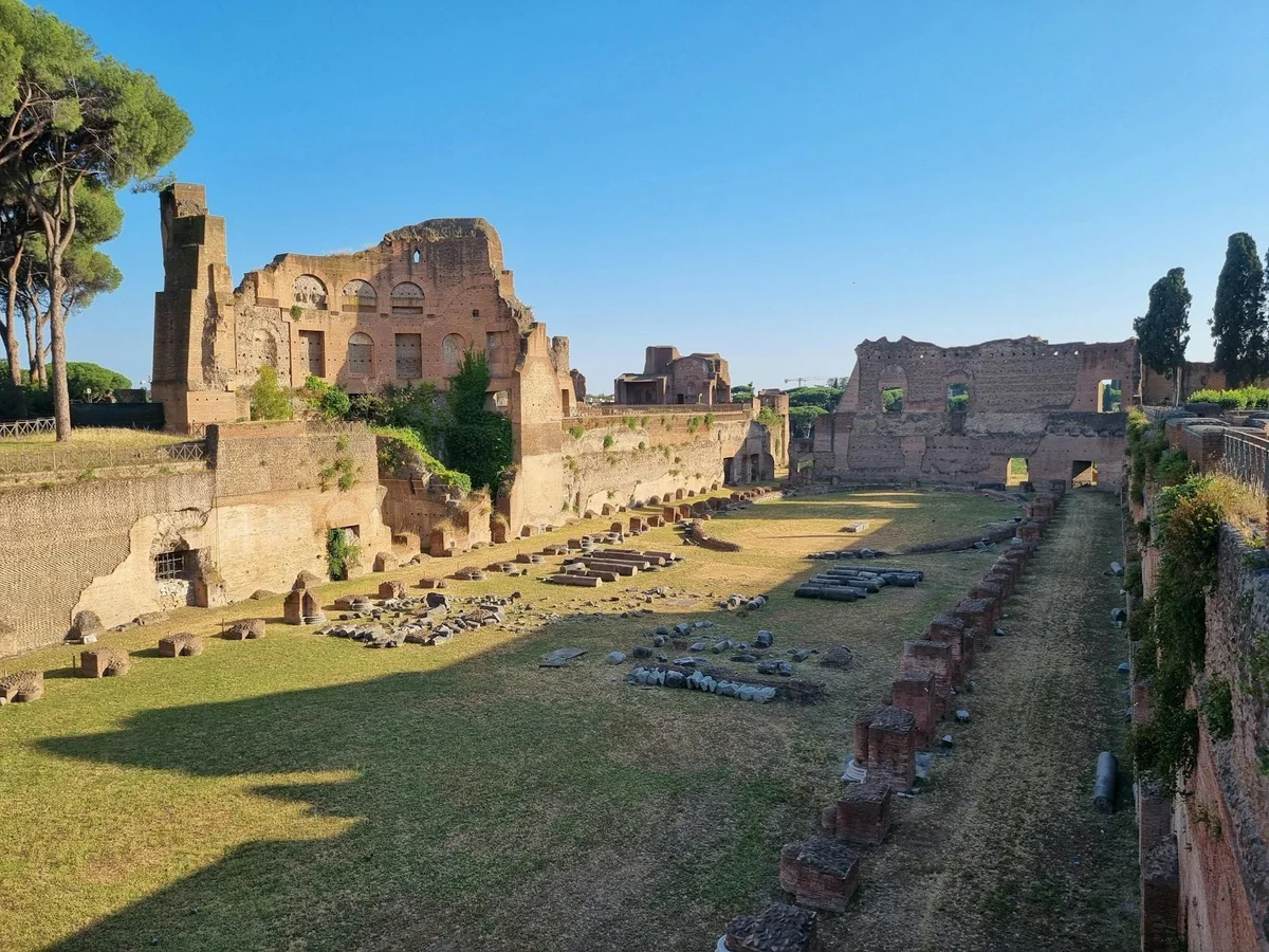 Palatine Hill feature
