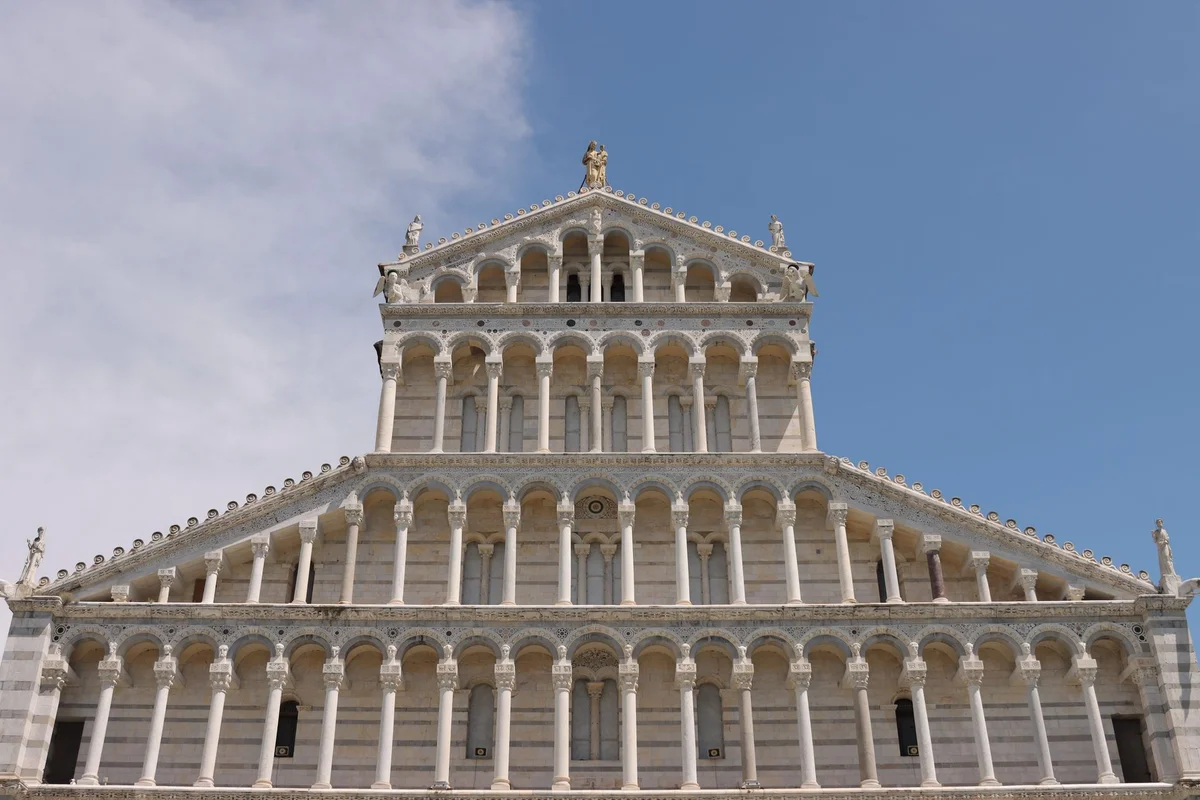 Piazza dei Miracoli view 1