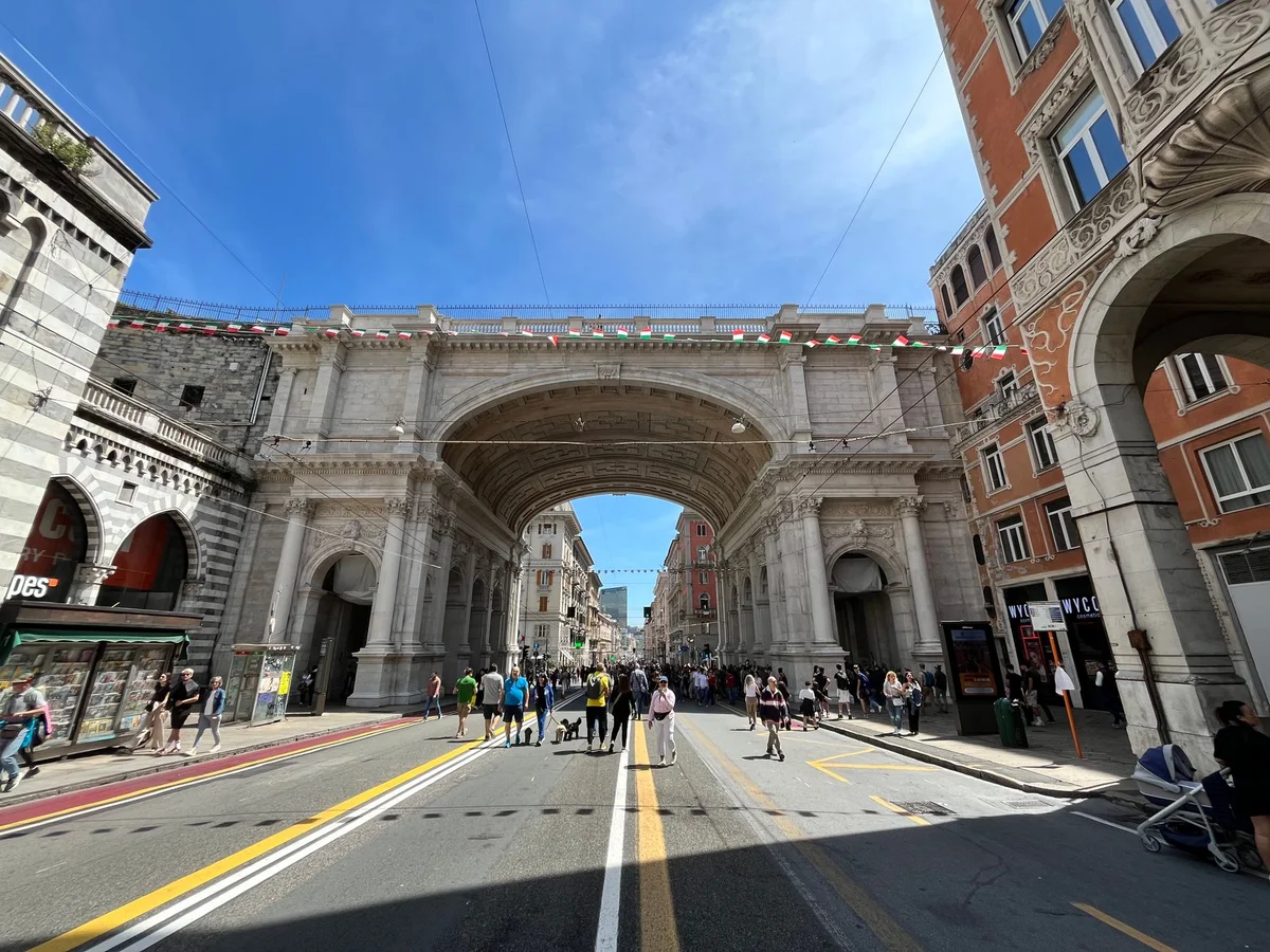Piazza dell'Anfiteatro view 1