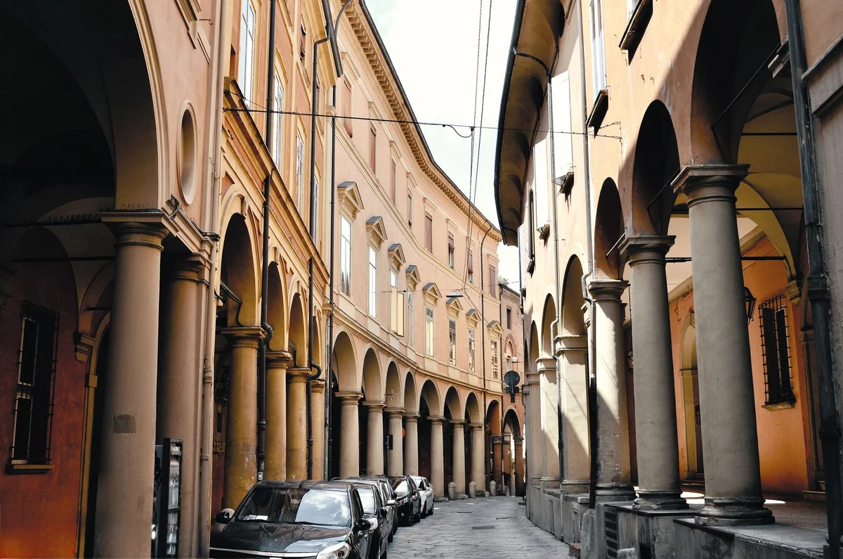 Piazza delle Vettovaglie view 1
