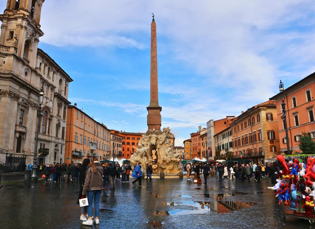 Piazza Navona feature