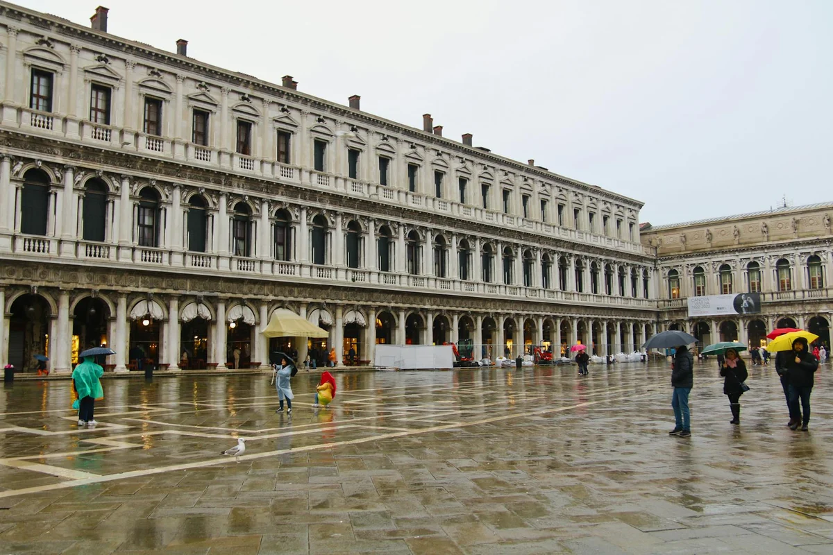 Piazza San Marco feature