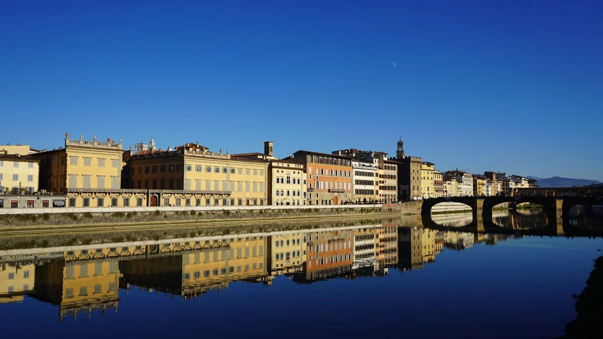 Ponte di Mezzo view 2