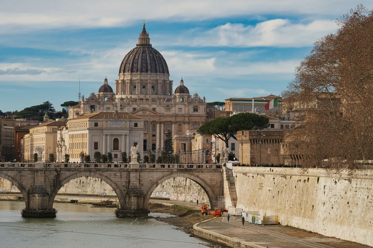 Ponte Sant'Angelo feature