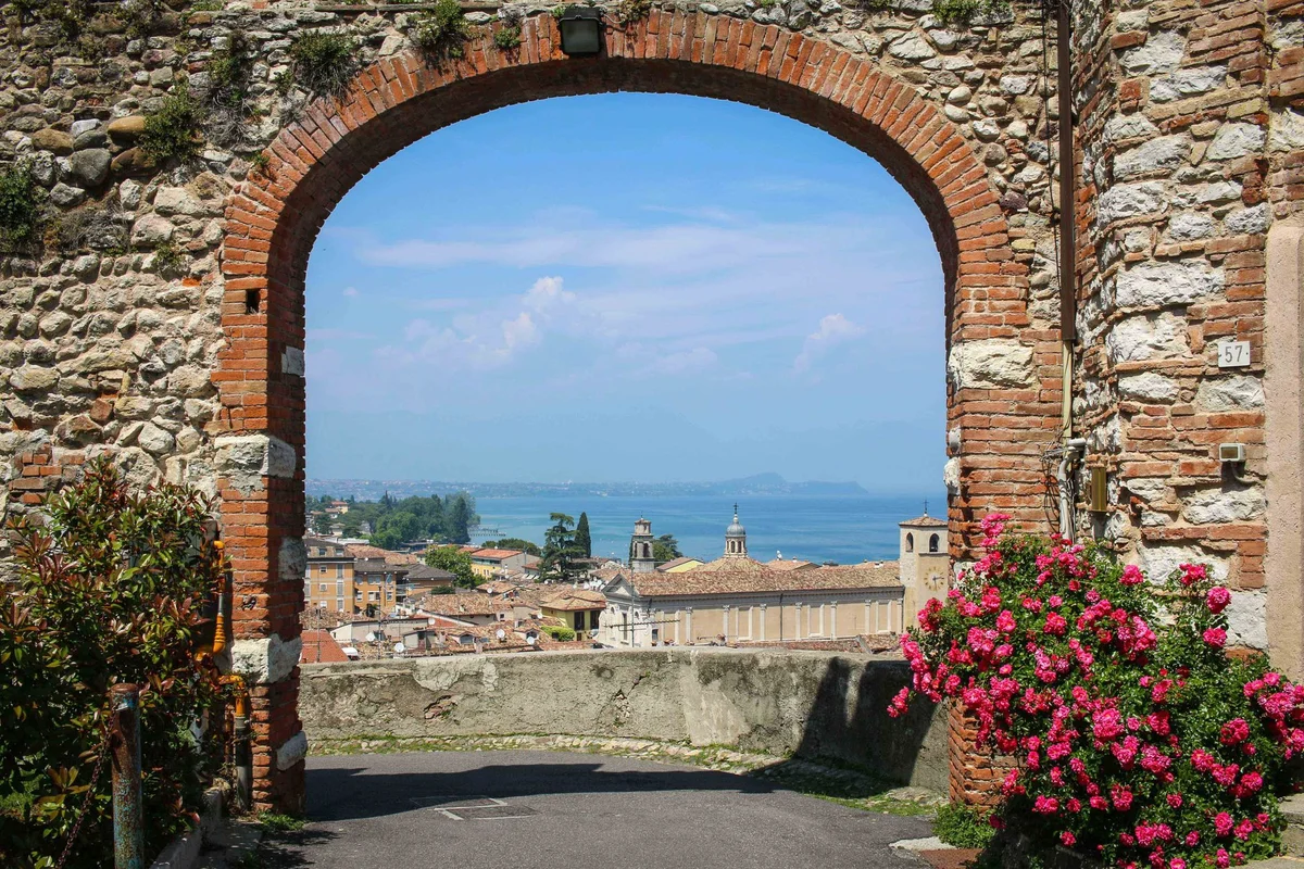 Salita Serbelloni view 1