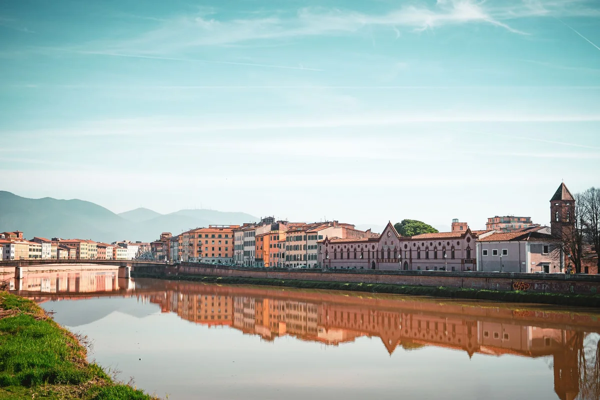 Santa Maria della Spina view 2