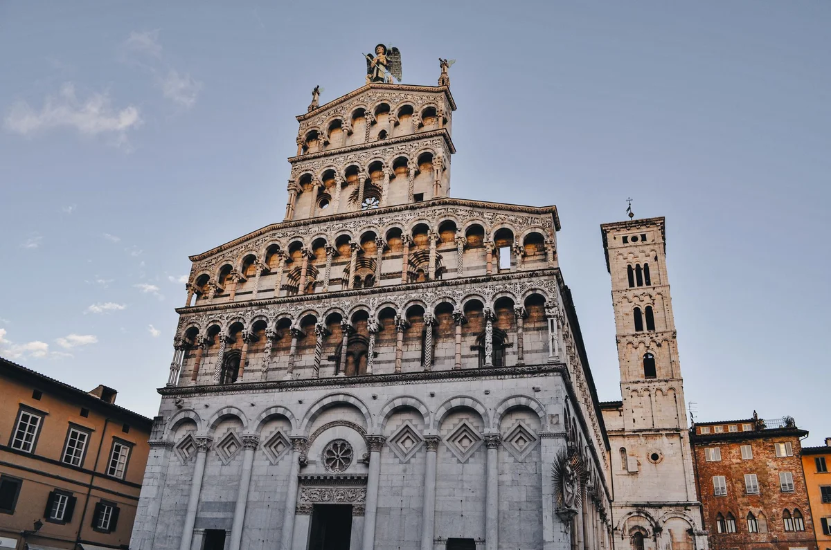 Santo Spirito Market view 2