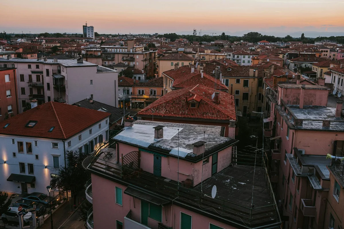 Spaccanapoli view 1