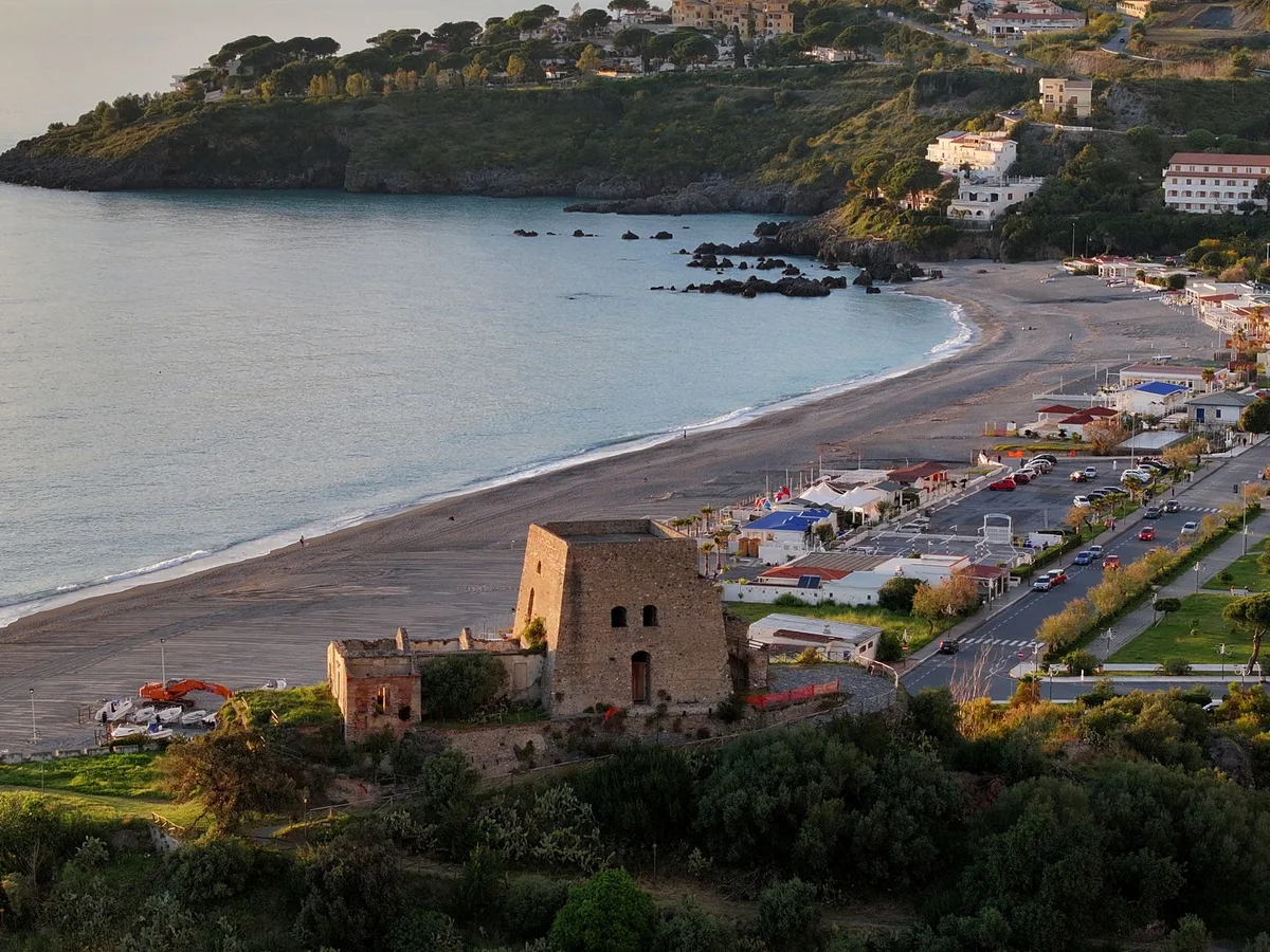 Spiaggia di Erchie view 1